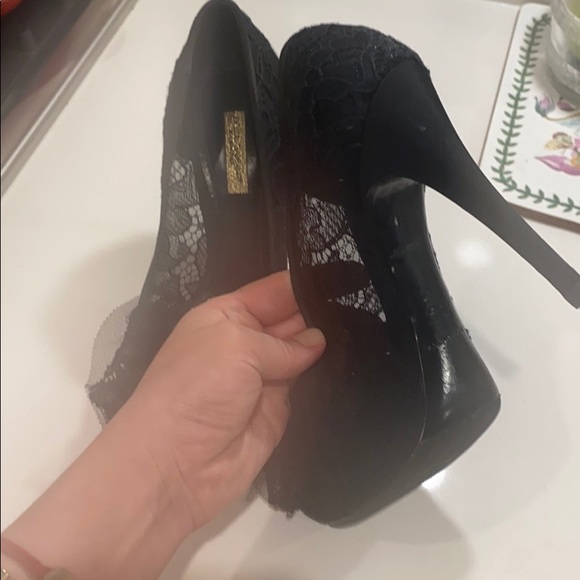 Dolce Gabbana - Picture 3 of 6